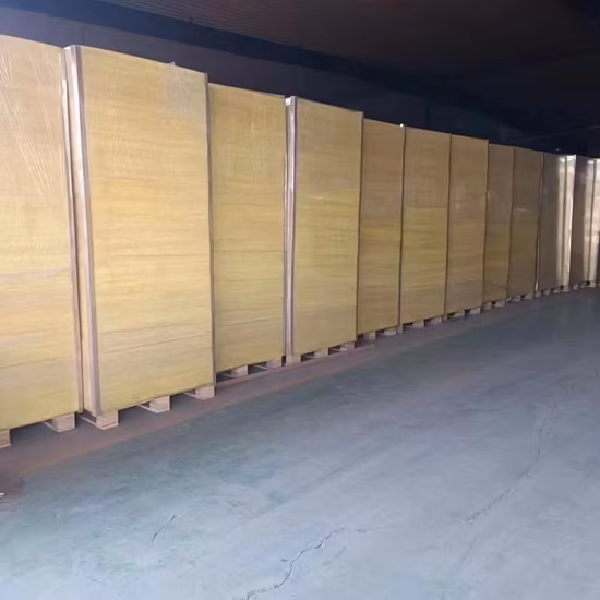 Chine Panneau isolant en papier d'aluminium Panneau de laine de verre, laine de verre